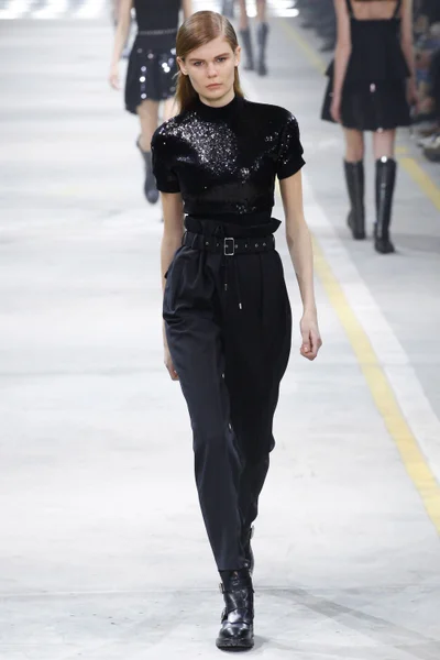 Look 34
